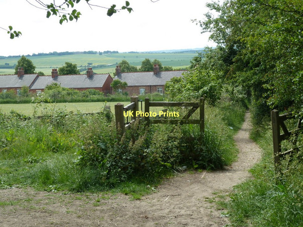 Photo 6"x4" Footpath down to New Bolsover model village Bolsover c2011
