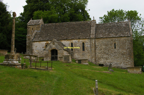 Photo 6"x4" St Michael's, Duntisbourne Rous, with preaching cross in churchyard Duntisbourne Rouse c2011