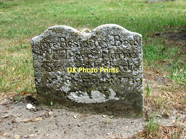 Photo 6"x4" St Michael's church in Rendham - old gravestone Rendham c2011
