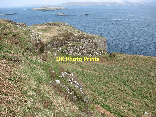 Photo 6"x4" East side of Cruachan Sgeirean M\u00f2r\/NM2841 c2011