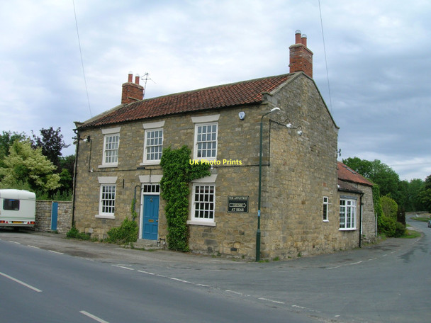Photo 6"x4" The Appletree, Marton Marton\/SE7383 c2011