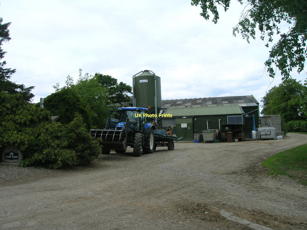 Photo 6"x4" West Farm South Holme\/SE6977 c2011