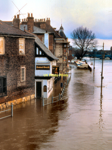 Photo 6"x4" River Ouse In Flood York\/SE5951 c1979