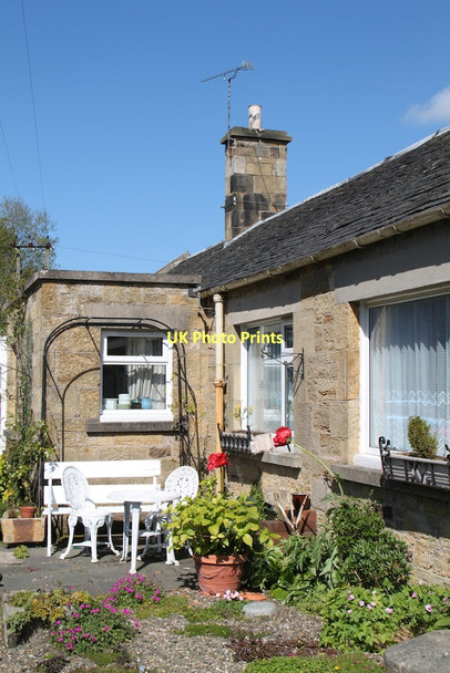 Photo 6"x4" Small house Howgate\/NT2458 c2011