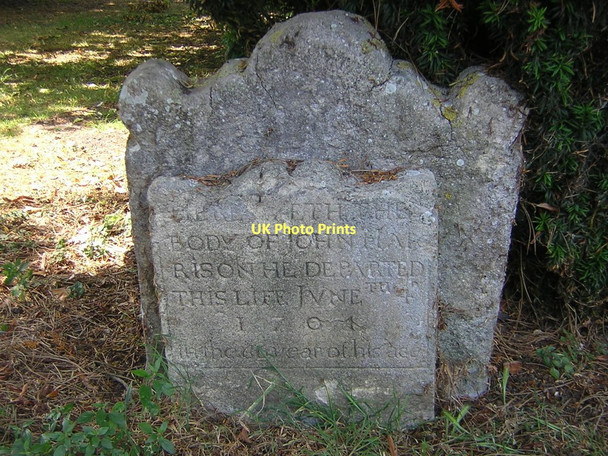Photo 6"x4" Roxton churchyard: early 18th century gravestone Roxton c2011