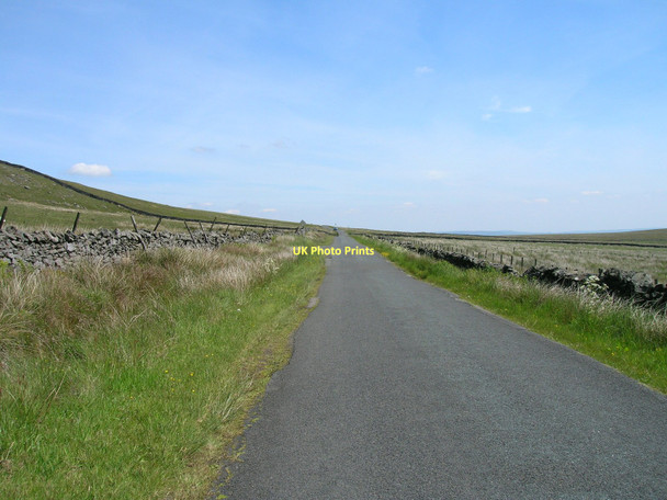 Photo 6"x4" Black Gill Lane heading east Stockdale Fm c2011