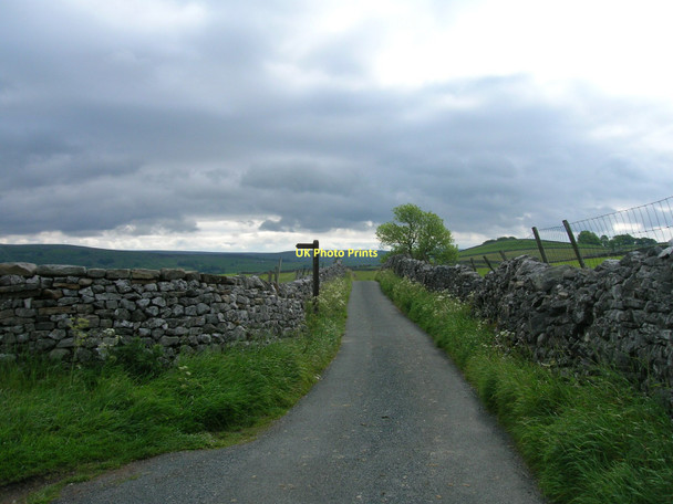 Photo 6"x4" Thorpe Lane heading east Linton\/SD9962 c2011