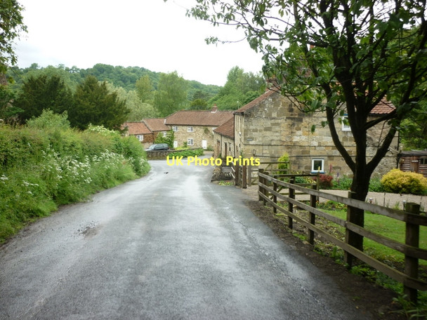 Photo 6"x4" Entering Rievaulx Rievaulx c2011