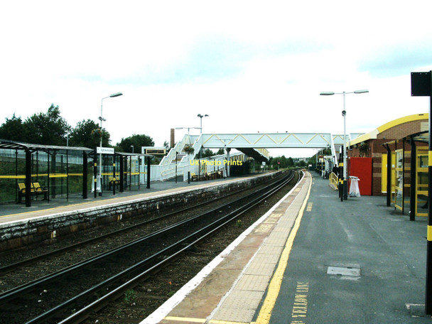 Photo 6"x4" Aintree Station Aintree c2011