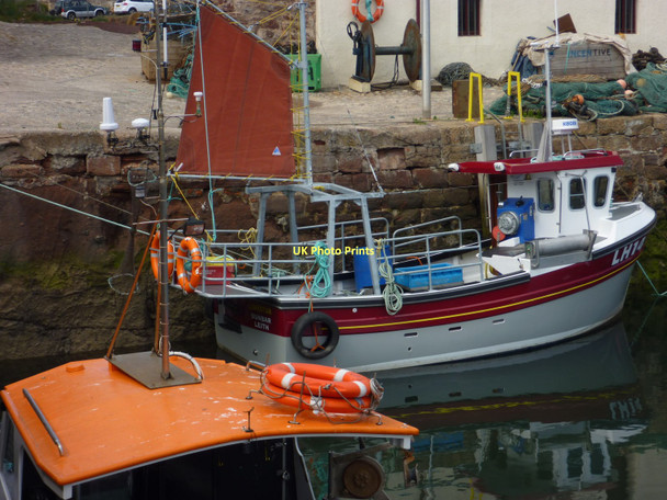 Photo 6"x4" Leith Registered Fishing Boats : Lonestar at Cromwell Harbour, Dunbar Dunbar c2011