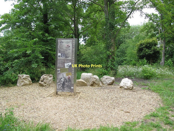 Photo 6"x4" Betjeman Millennium park Wantage c2011
