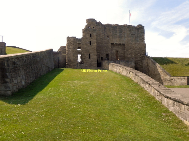 Photo 6"x4" Tynemouth Castle Gatehouse Tynemouth c2011