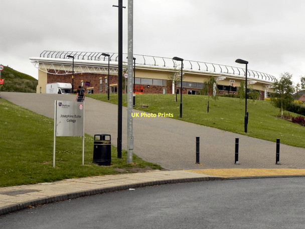 Photo 6"x4" University of Durham, Josephine Butler College Durham c2011