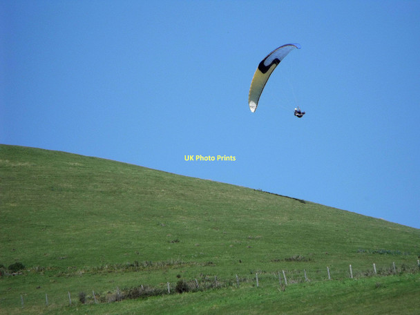 Photo 6"x4" Paragliding below Mount Caburn Beddingham c2011