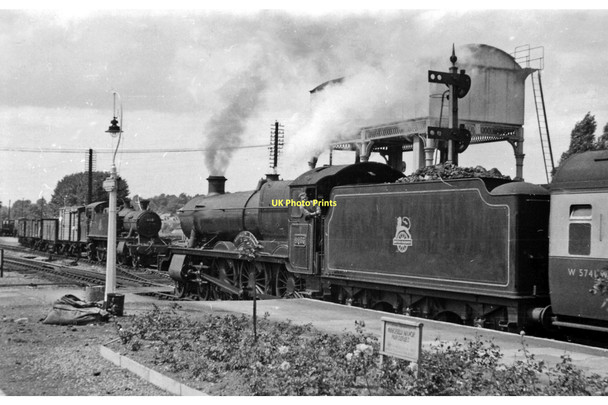 Photo 6"x4" A 'Hall' and a 61XX at Maidenhead station Maidenhead c1953