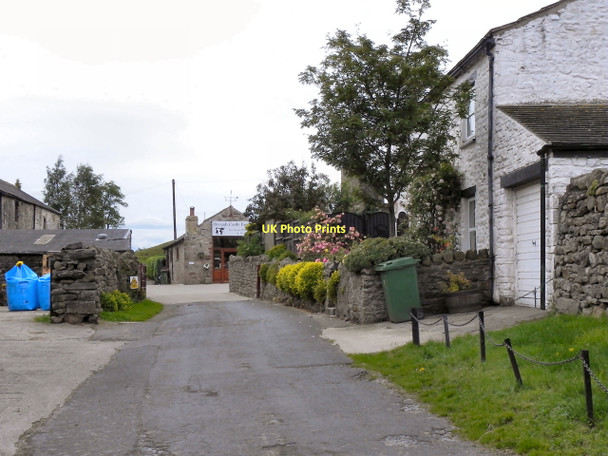 Photo 6"x4" Brough Castle Farm Brough\/NY7914 c2011