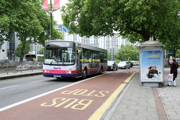 Photo 6"x4" Bus On The Haymarket Bristol c2011