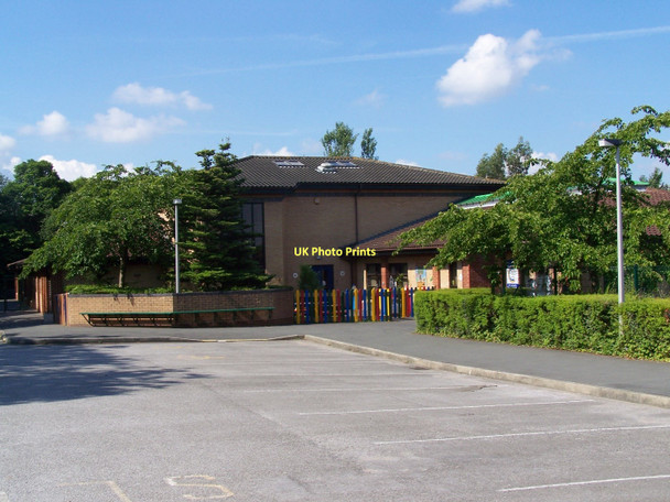 Photo 6"x4" Churwell Primary School Morley\/SE2627 c2011