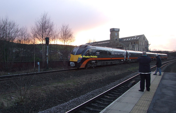 Photo 6"x4" Grand Central train passes Mirfield Mirfield c2011