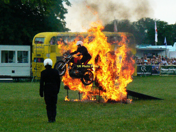 Photo 6"x4" Royal Signals White Helmet Display Team (2 of 2) Cirencester Park, Gloucestershire Cirencester c2011