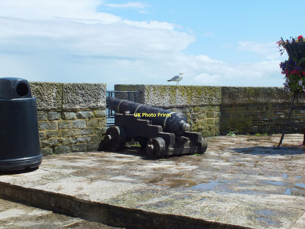 Photo 6"x4" A cannon, Lyme Regis Lyme Regis c2011