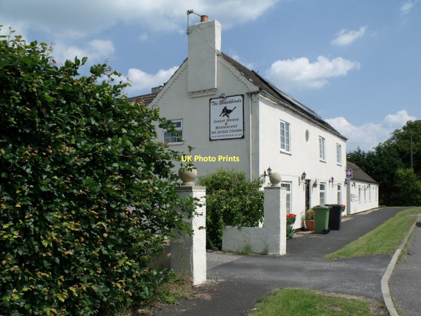 Photo 6"x4" Blackbirds Guest house & Restaurant on A158 Newball c2011