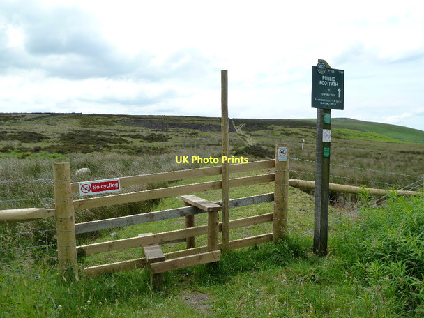 Photo 6"x4" Stile and footpath sign Hollow Meadows c2011