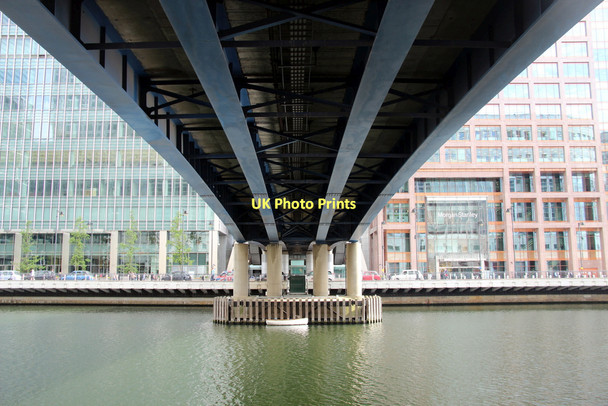 Photo 6"x4" Bridge, Canary Wharf, Docklands Poplar\/TQ3780 c2011