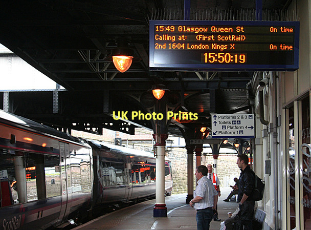 Photo 6"x4" On Time? Newport-on-Tay c2011