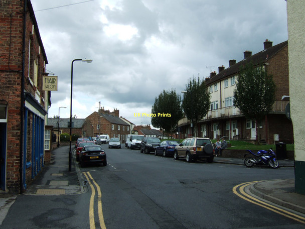 Photo 6"x4" Allhallowgate: looking east from the unpicturesque end Ripon c2011