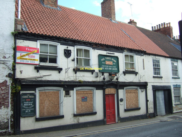 Photo 6"x4" The Turks Head pub at the top of Low Skellgate Ripon c2011
