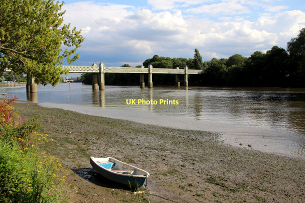 Photo 6"x4" River Thames, Kew Brentford c2011