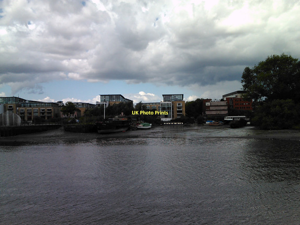 Photo 6"x4" Flats near Brentford Marina #4 Brentford c2011