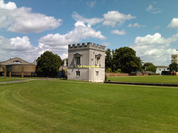 Photo 6"x4" Syon House battlement, viewed from Syon Park Brentford c2011