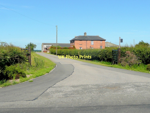 Photo 6"x4" Mill Farm Corringham\/SK8791 c2011