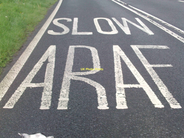 Photo 6"x4" Slow - Araf Llanfihangel-nant-Melan c2011