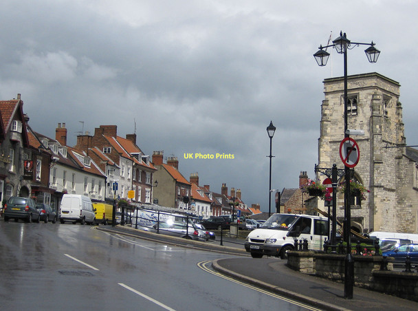 Photo 6"x4" Rain-slicked Market Place, Malton Malton\/SE7871 c2011