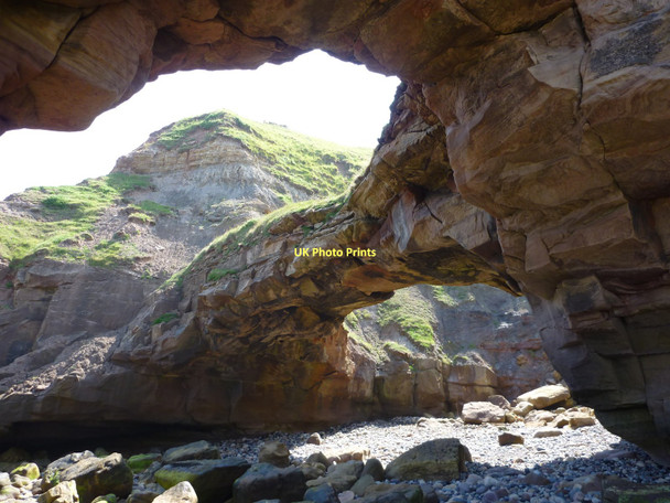 Photo 6"x4" Coastal East Lothian : Underneath The Arches Near Bilsdean Creek Cove\/NT7771 c2011