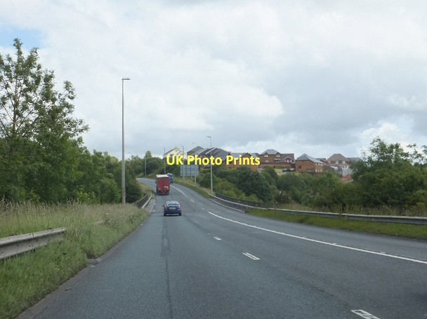 Photo 6"x4" A465 crossing Sirhowy valley Tredegar c2011