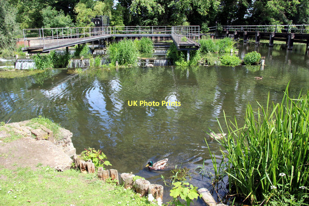 Photo 6"x4" Dobbs Weir, Hoddesdon, Hertfordshire Hoddesdon c2011