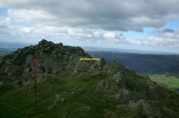 Photo 6"x4" Whin Rigg Summit Boot c2007