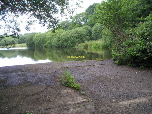 Photo 6"x4" Reservoir overflow Woodsend\/SM8710 c2011