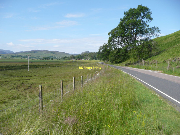 Photo 6"x4" A86 east of Cluny Castle Balgowan\/NN6394 c2011