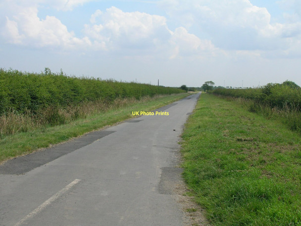 Photo 6"x4" Minor road towards the Humber East Halton c2011