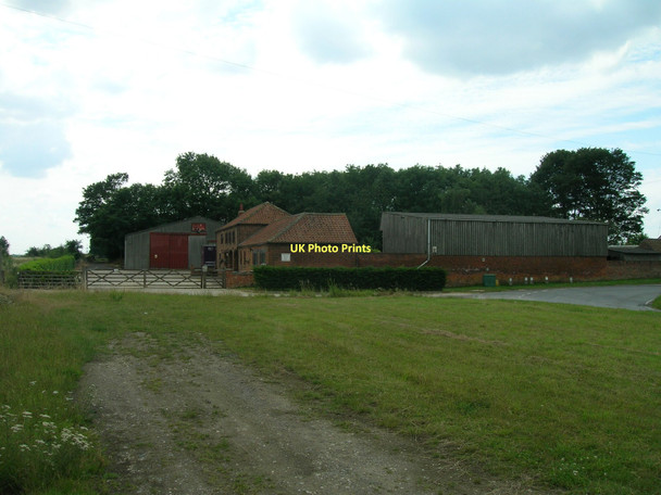 Photo 6"x4" Station Farm South End\/TA1120 c2011