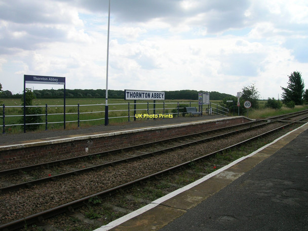 Photo 6"x4" Thornton Abbey Station South End\/TA1120 c2011