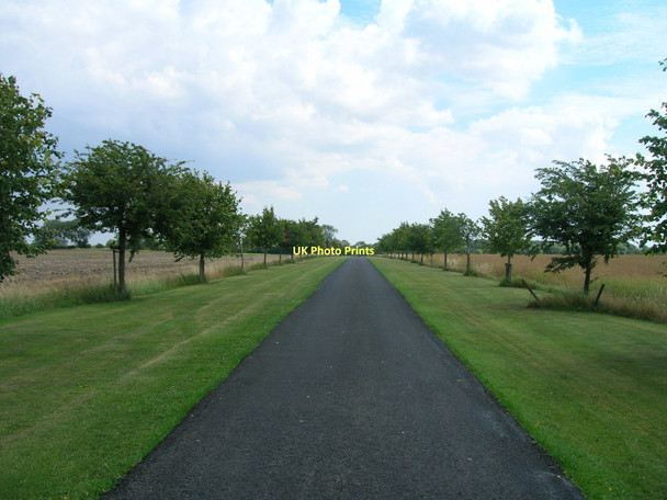 Photo 6"x4" Track to Chapel Farm North End\/TA1022 c2011