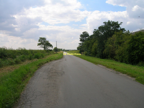 Photo 6"x4" Ferry Road towards Goxhill North End\/TA1022 c2011