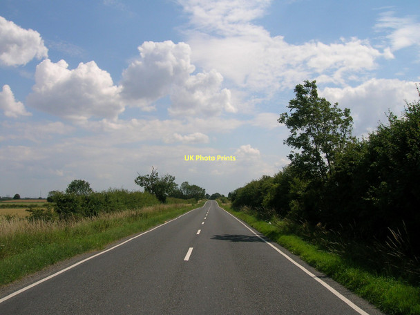 Photo 6"x4" College Road towards Thornton Abbey Barrow upon Humber c2011