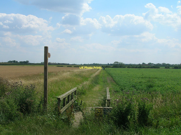 Photo 6"x4" Footpath off Marsh Lane New Holland\/TA0823 c2011